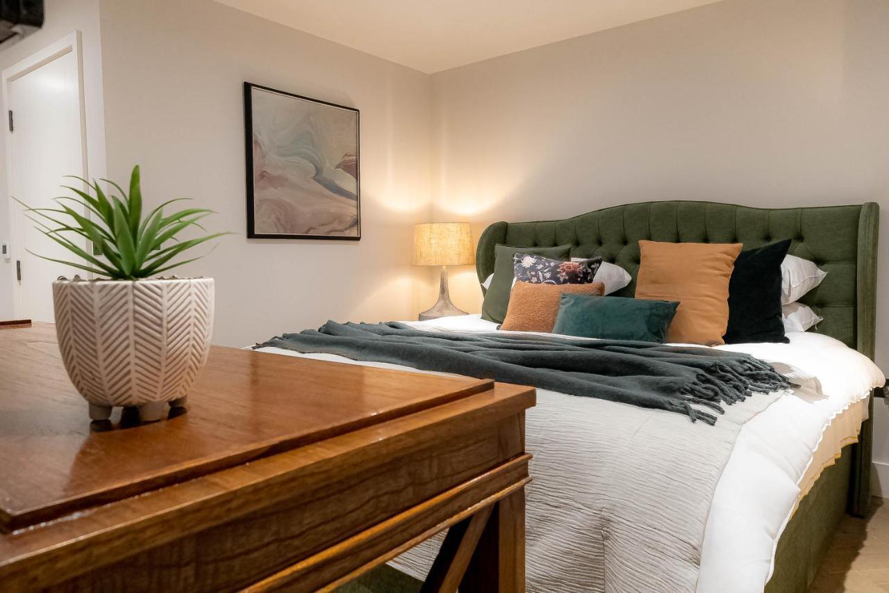 Three Bedroom Near Brick Lane By Belvilla London Exterior photo
