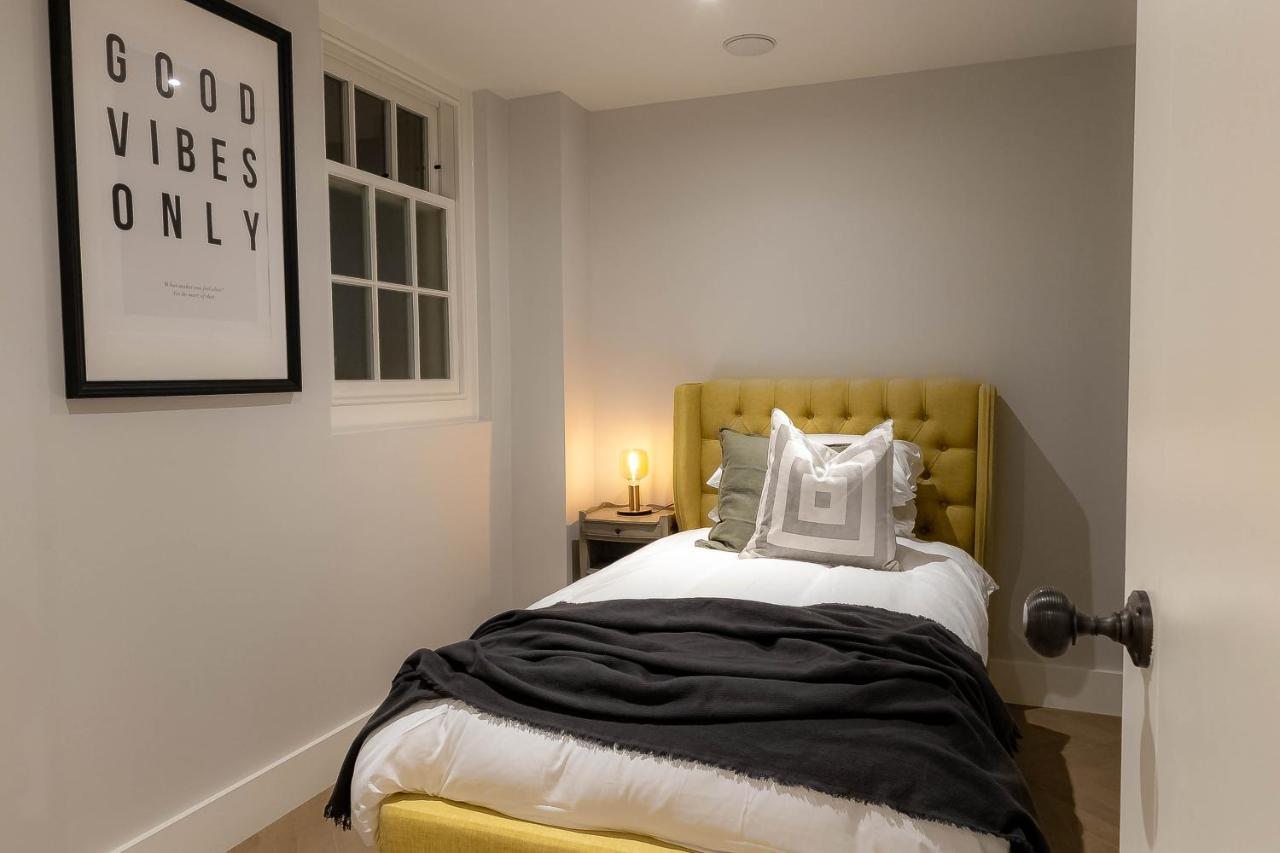 Three Bedroom Near Brick Lane By Belvilla London Exterior photo